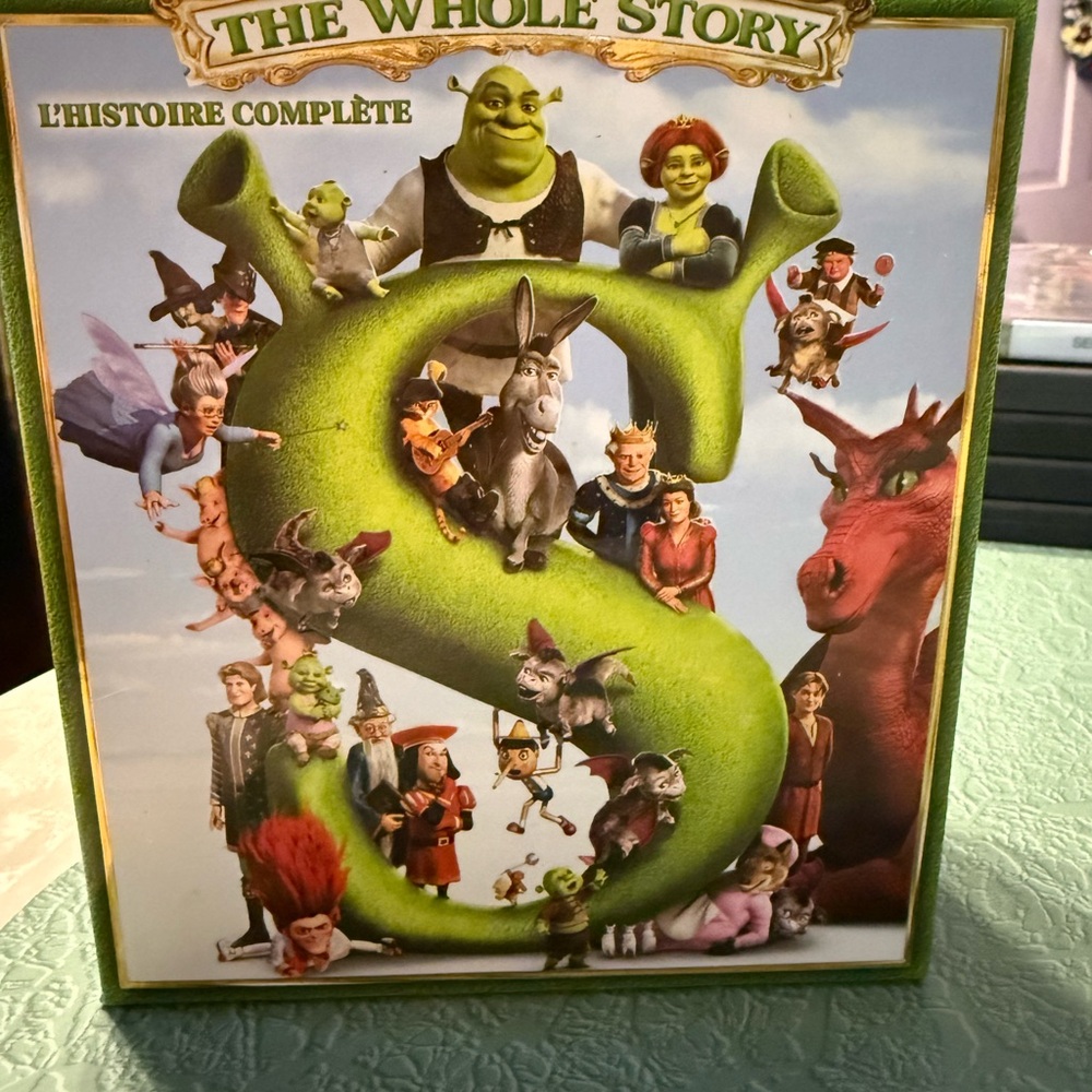 Shrek The Whole Story Blu-Ray 4 discs Collection